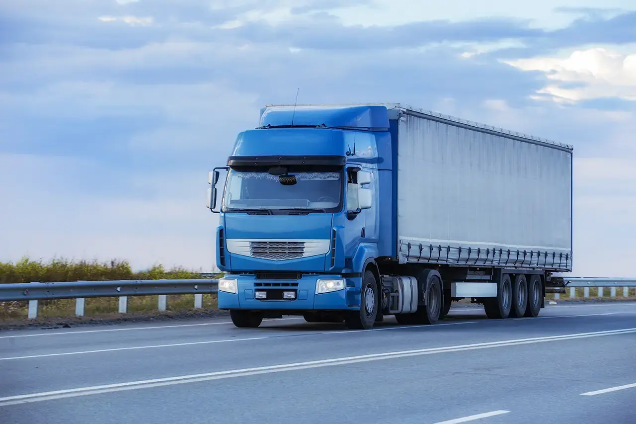 Wegtransport met fmt five marine transport