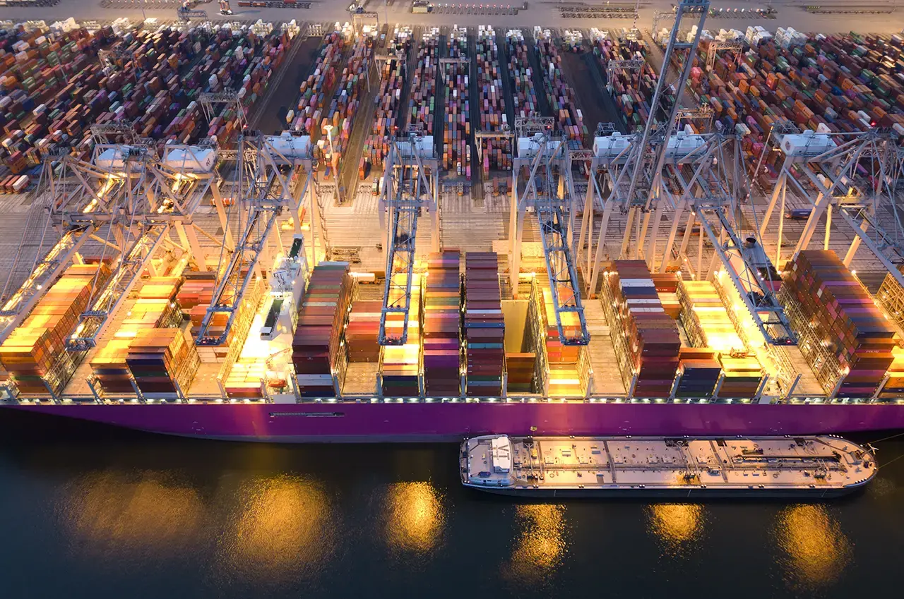Zeevracht met fmt five marine transport